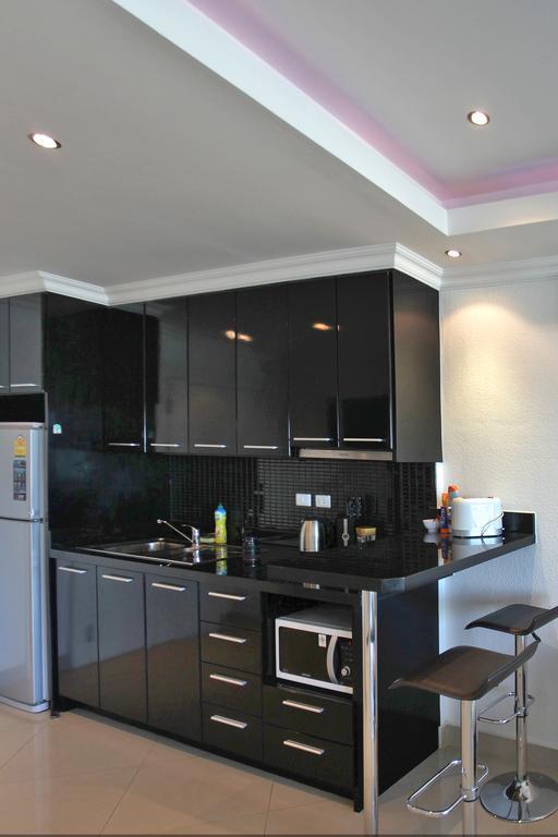 View Talay 6 Apartment Pattaya Exterior photo
